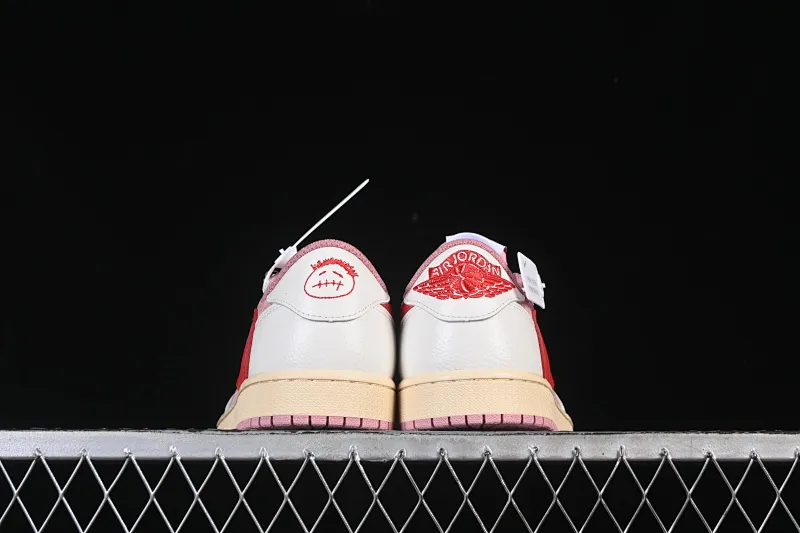 All categories Air Jordan Jordan series basketball shoes Air Jordan 1 Low Travis Scott x Air Jordan 1 Low OG AJ1 Joe 1 undercut low DM7866-100